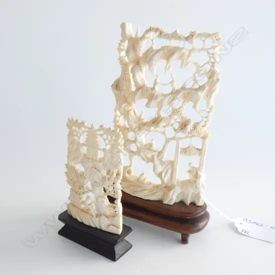 (19776) PR ORIENTAL IVORINE CARVINGS ON WOODEN STANDS LARGES H. 155MM