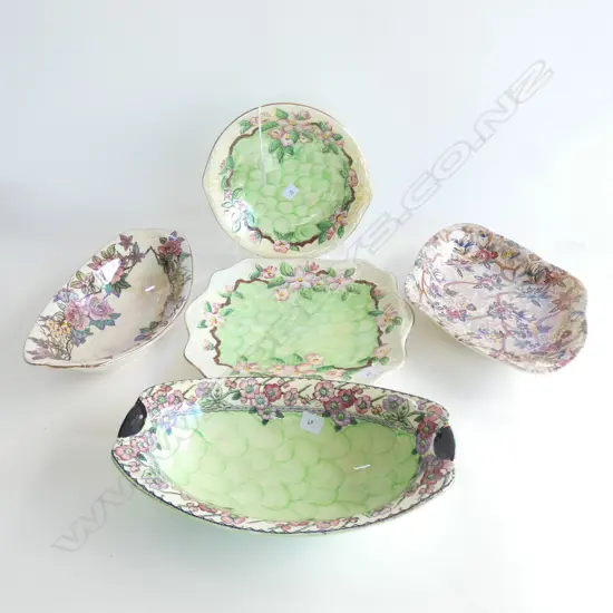 5 PCES MALING; GREEN, ROSES ETC