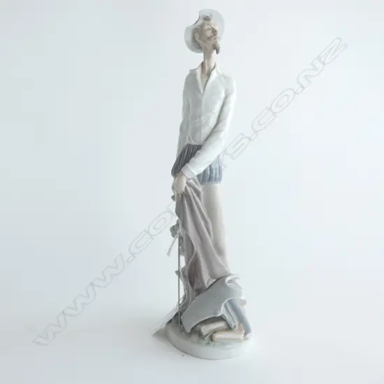 LLADRO QUIXOTE WITH SWORD FIGURINE H. 305MM