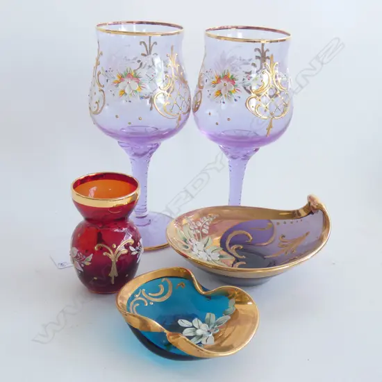 5 PCS VENETIAN GLASS; 2 PURPLE WINE GLASSES (H. 170MM) / RED VASE /BLUE & PURPLE DISHES  