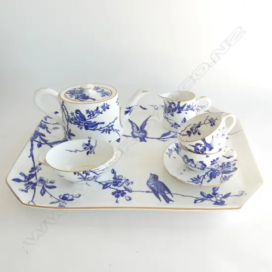 8 PCE EARLY 20thC TEA SET; TRAY W.415mm MILK AF