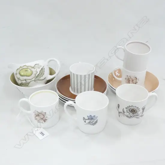 6 ASST SUSIE COOPER C/S & GREEN JUG "SUNFLOWER"