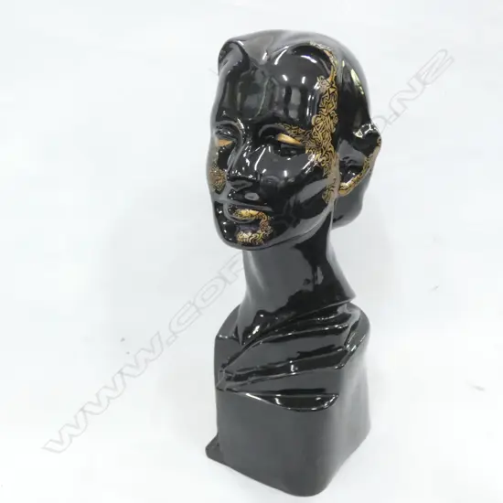 BLACK CERAMIC BUST H.430mm