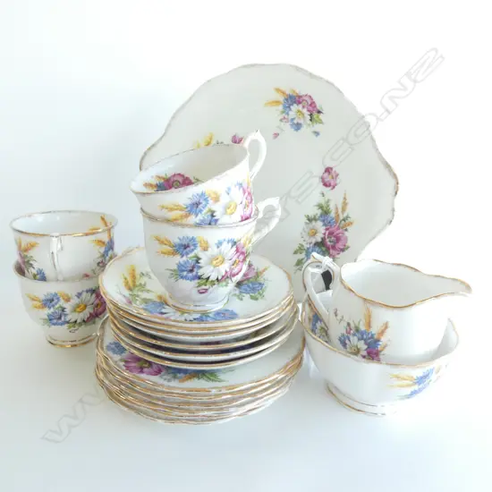 19 PCE ROYAL ALBERT 'HARVEST-BOUQUET' TEA SET...