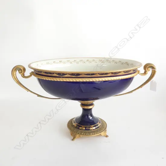 BLUE & GILT URN W.430mm
