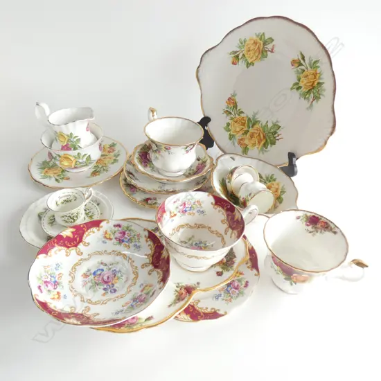 ASST. ROYAL ALBERT CHINA INCL. OCR