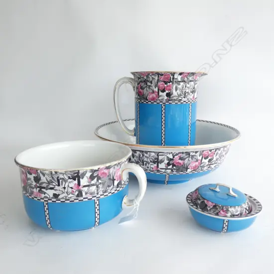 WILKINSON EARLY 20thC WASH BOWL & JUG, POTTY, LIDDED SOAP DISH...