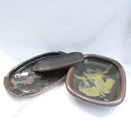 2 NZ STUDIO POTTERY BOWLS - 1 X STITCHBURY