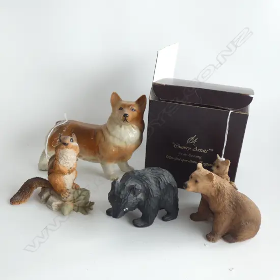 2  CORGI FIRGURINES INCL 1 IN BOX (LARGEST L160MM)  + 2 BEAR FIGURES & SQUIRREL 
