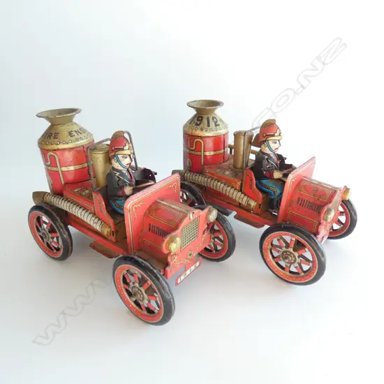 JAPANESE 'MODERN TOYS' TIN PLATE FIVE ENGINE 2X (ONE WHEEL LOOSE)