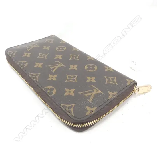'LOUIS VUITTON STYLE' WALLET W.210mm