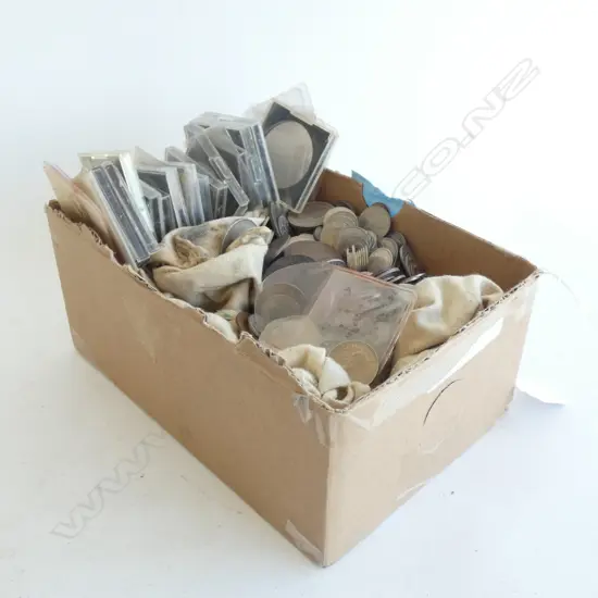 ASST. NZ & WORLD COINS + MONEY BAGS ETC