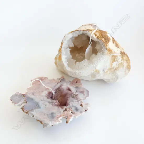 2 CRYSTAL GEODES; CAVE & SLICE 145mm dia
