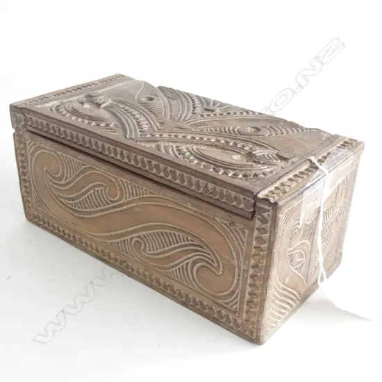 CARVED WOODEN MAORI BOX L.200mm