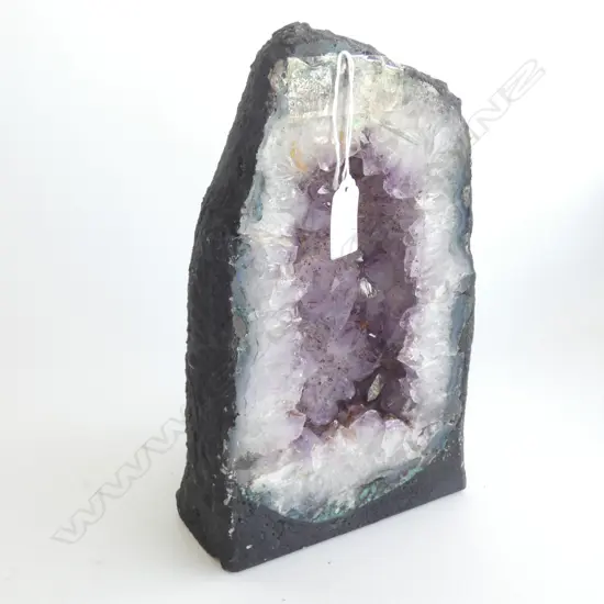 PURPLE AMETHYST CRYSTAL GEODE H.265mm