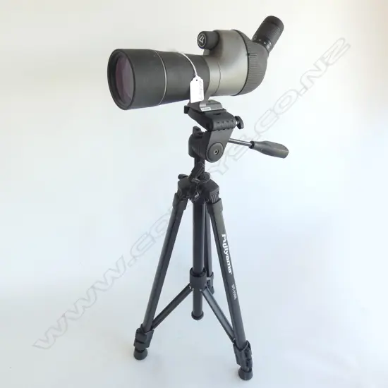 MONOCULAR TELESCOPE 'VANGUARD HIGH PLAINS 560' +TRIPOD