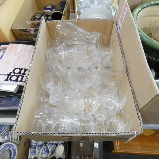 BOX LOT ASST GLASSES INCL GROLSCH BEER GLASSES 