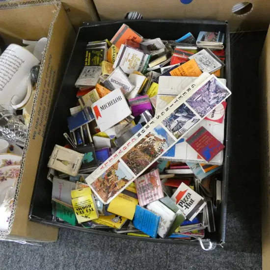 LG BOX SOUVENIR MATCHES  & MATCHBOXES 