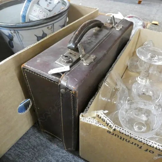 SM LEATHER CASE w OLD MAGAZINES / COMICS; VOGUE / VANITY FAIR C 1960'S