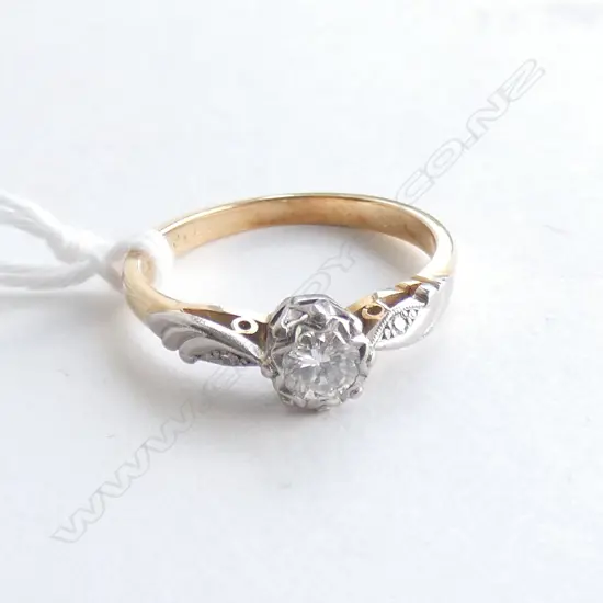 (16171) VINTAGE 18CT DIAMOND RING 0.33CT APPROX.