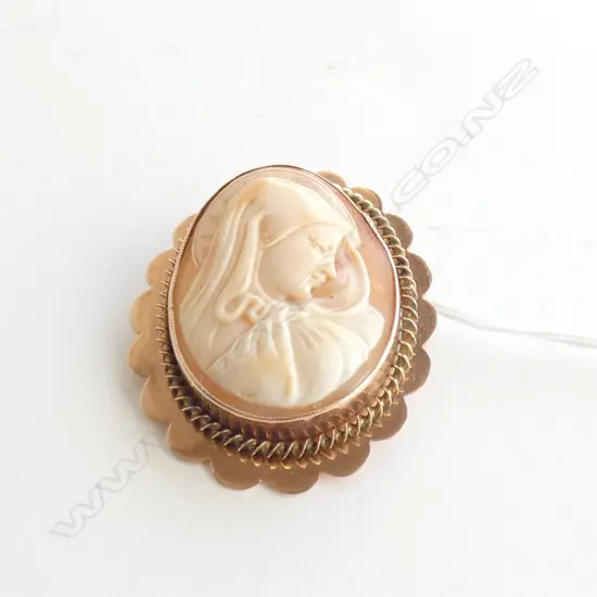 9CT LARGE OLD CAMEO 12 GRAMS 