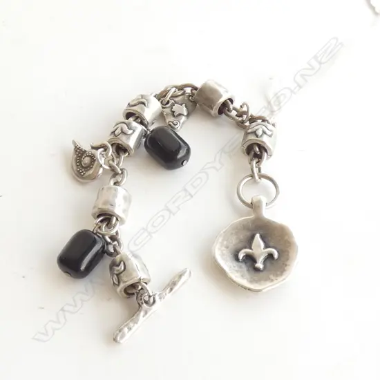 (16128) HEAVY SILVER ART JEWELLERY BRACELET