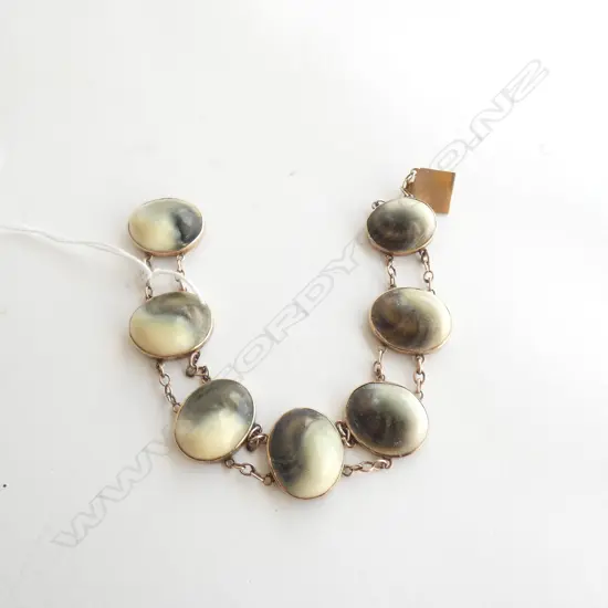 9CT COLONIAL CATS EYE BRACELET 37.1 GRAMS