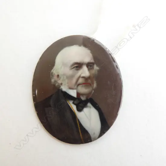 C1900 ENAMELLED PHOTO PORTRAIT PANEL