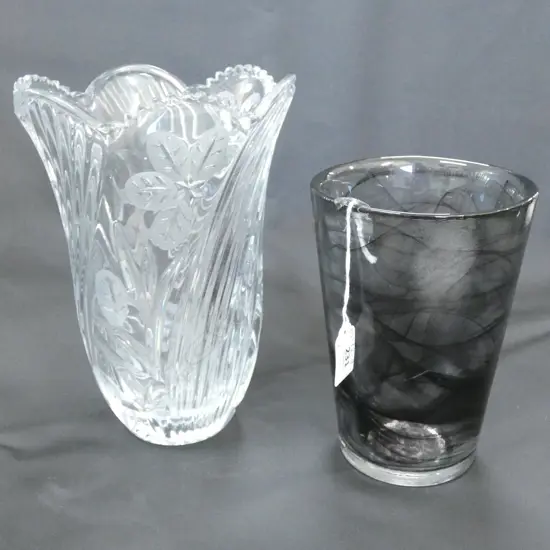 2 LG GLASS VASES; ONE KOSTA BODA GREY SWIRL UHV SERPENT ON BASE H. 185MM & CUT GLASS H. 250MM