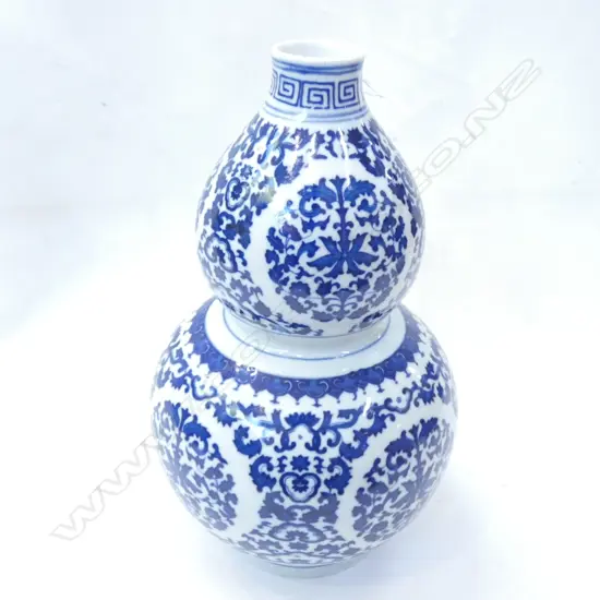 B/W DOUBLE GOURD VASE H.280mm