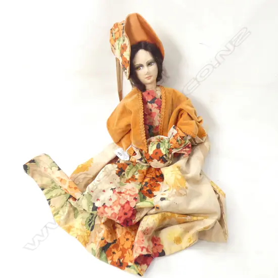 VINTAGE BOUDOIR DOLL L.780mm