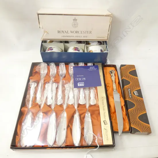 RODD CAKE KNIFE & 12PC FISH CUTLERY SET + 6 ROYAL WORCESTER SM RAMEKINS - ALL IN ORIGINAL BOXES