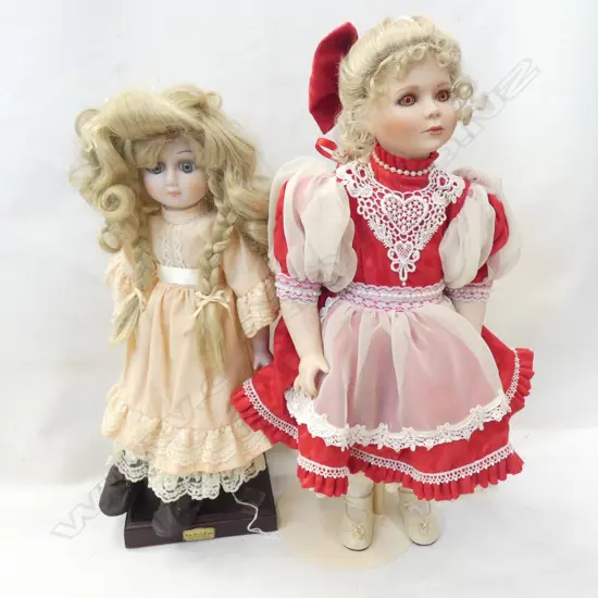 PR PORCELAIN DOLLS; 'THE FIRST FLEET' + ONE OTHER MUSICAL H190MM