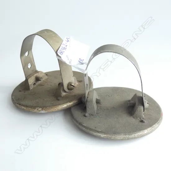 PR OLD BATES ENGINE CHASSIS CLAMPS DIA 80MM