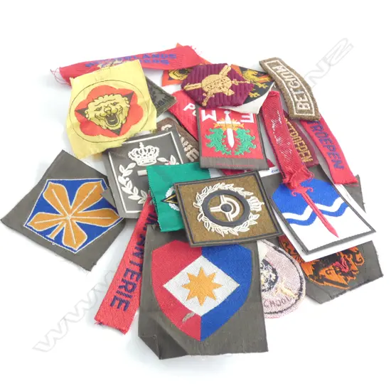 BAG OLD CLOTH BADGES ETC.