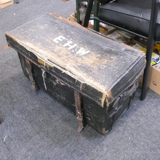 OLD BLACK LEATHER TRUNK W.680mm