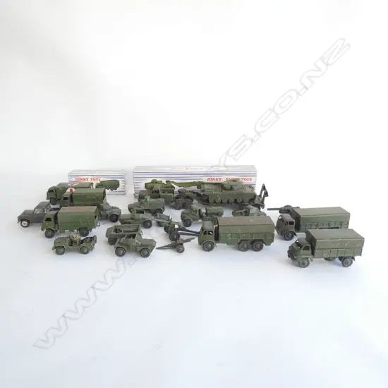 TRAY OF ASST. VINTAGE DINKY MILITARY VEHICLES 