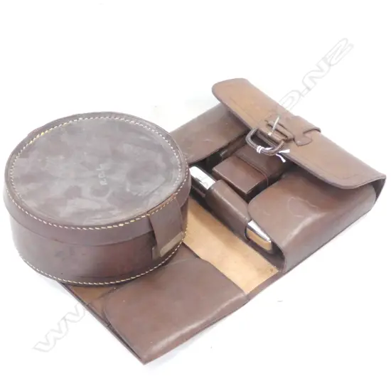 LEATHER SATCHEL w MENS TRAVELLING TOILETRY SET (L 210MM) + LEATHER COLLAR BOX 