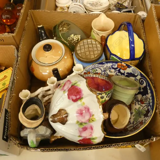 BOX LOT ASST CHINA & COLLECTABLES; INCL MALING THUMBPRINT / AMPHORA ETC..