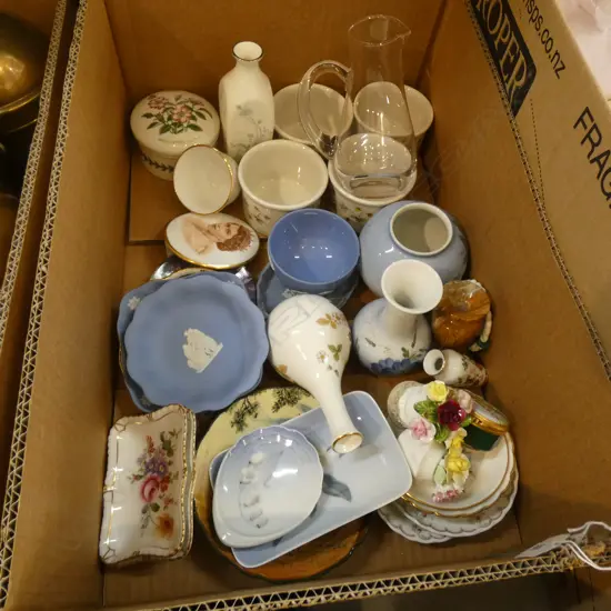 BOX ASST CHINA & COLLECTABLES INCL ROYAL COPENHAGEN  / PORTMEIRION/  WEDGWOOD ETC..
