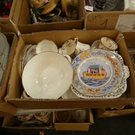 BOX LOT ASST QUALITY CHINA & COLLECTABLES; ROYAL ALBERT / PORTMEIRION / ROYAL WORCESTER ETC..