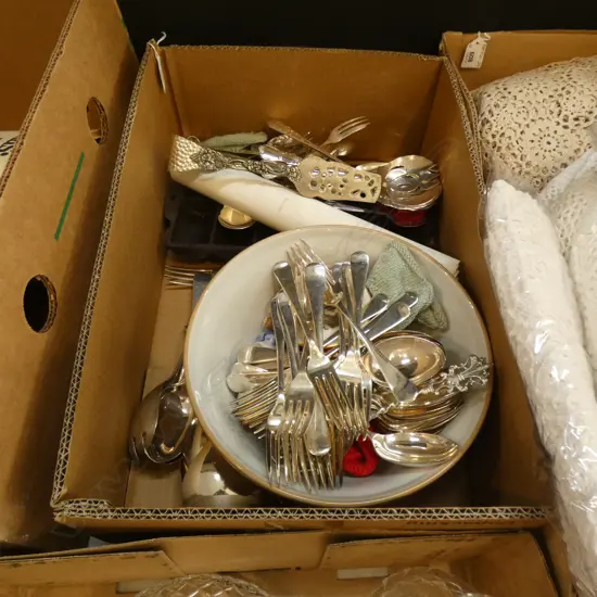 BOX LOT MASON CASH MIXING BOWL, GEM IRON, ASST. CUTLERY