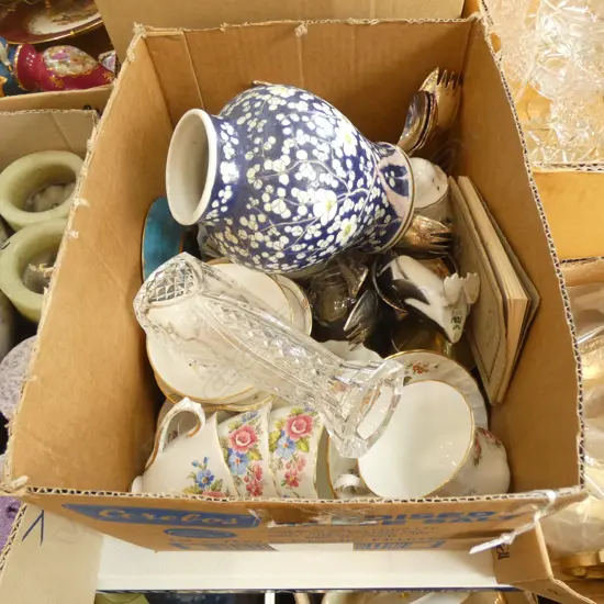 SM BOX CHINA / GLASS / EP & COLLECTABLES 