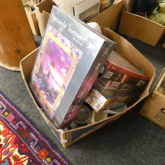 BOX LOT GAMES, CERAMICS, ETC