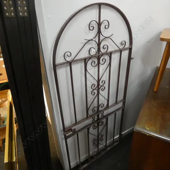 CAST IRON GATE 710x1520mm