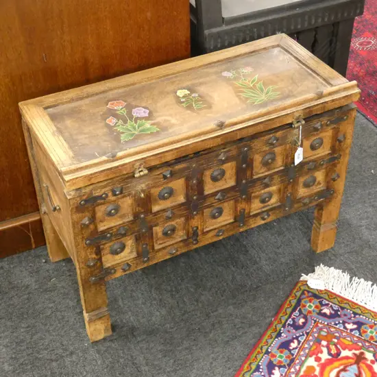 SMALL ETHNIC CHEST W.595mm