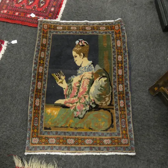 FINELY WOVEN WOOL PILE PICTORIAL RUG 850 X 600MM