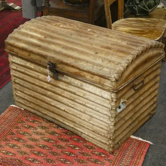 UNCOMMON CORRUGATED STEEL OLD TRUNK