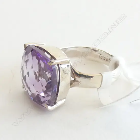 STG SILVER & LG SQ CUT AMETHYST RING 