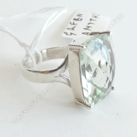 STG SILVER & LG GREEN AMETHYST RING